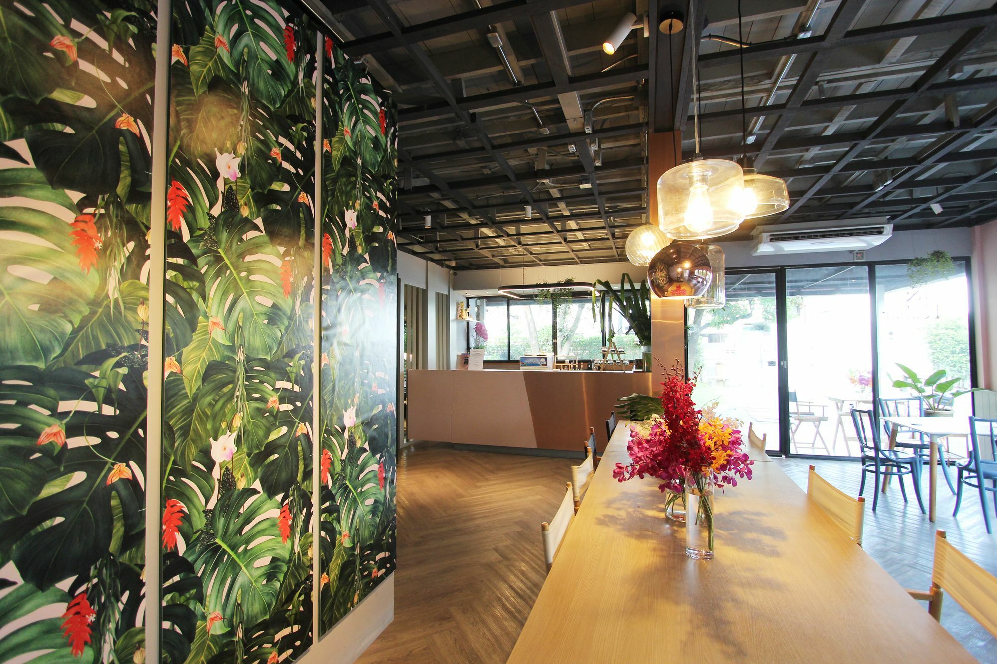 Airtel Hideaway Ari Hotel Bangkok Exterior photo