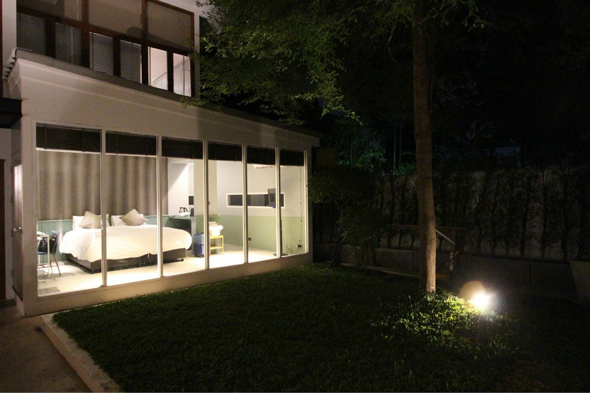 Airtel Hideaway Ari Hotel Bangkok Exterior photo